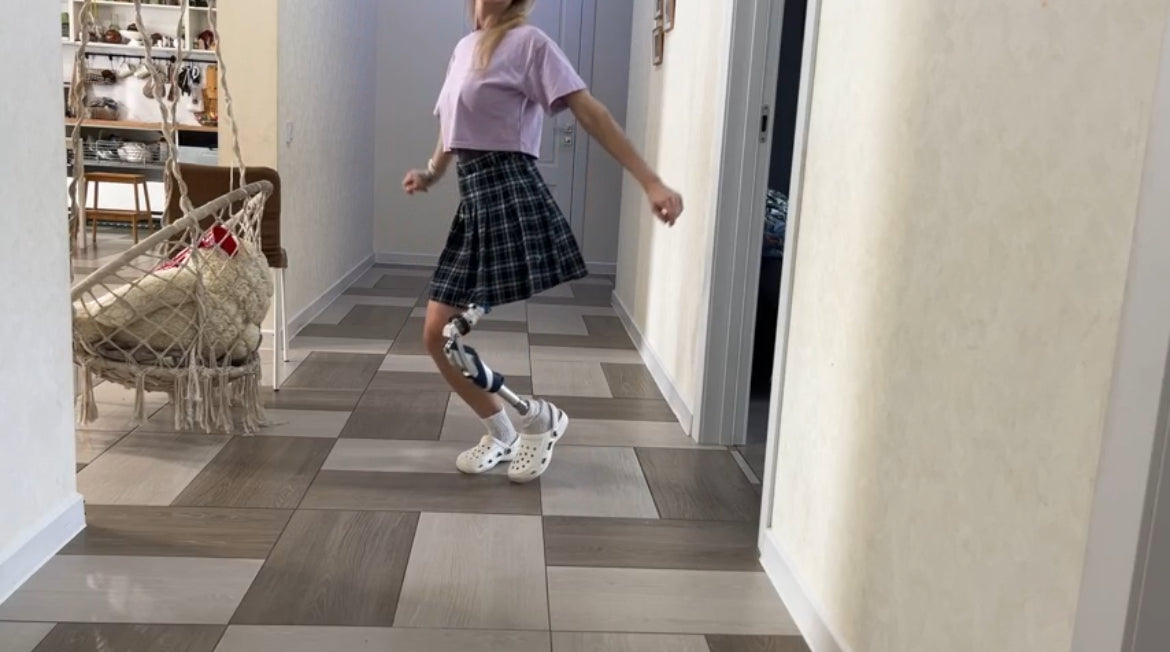 Elena - My first steps..