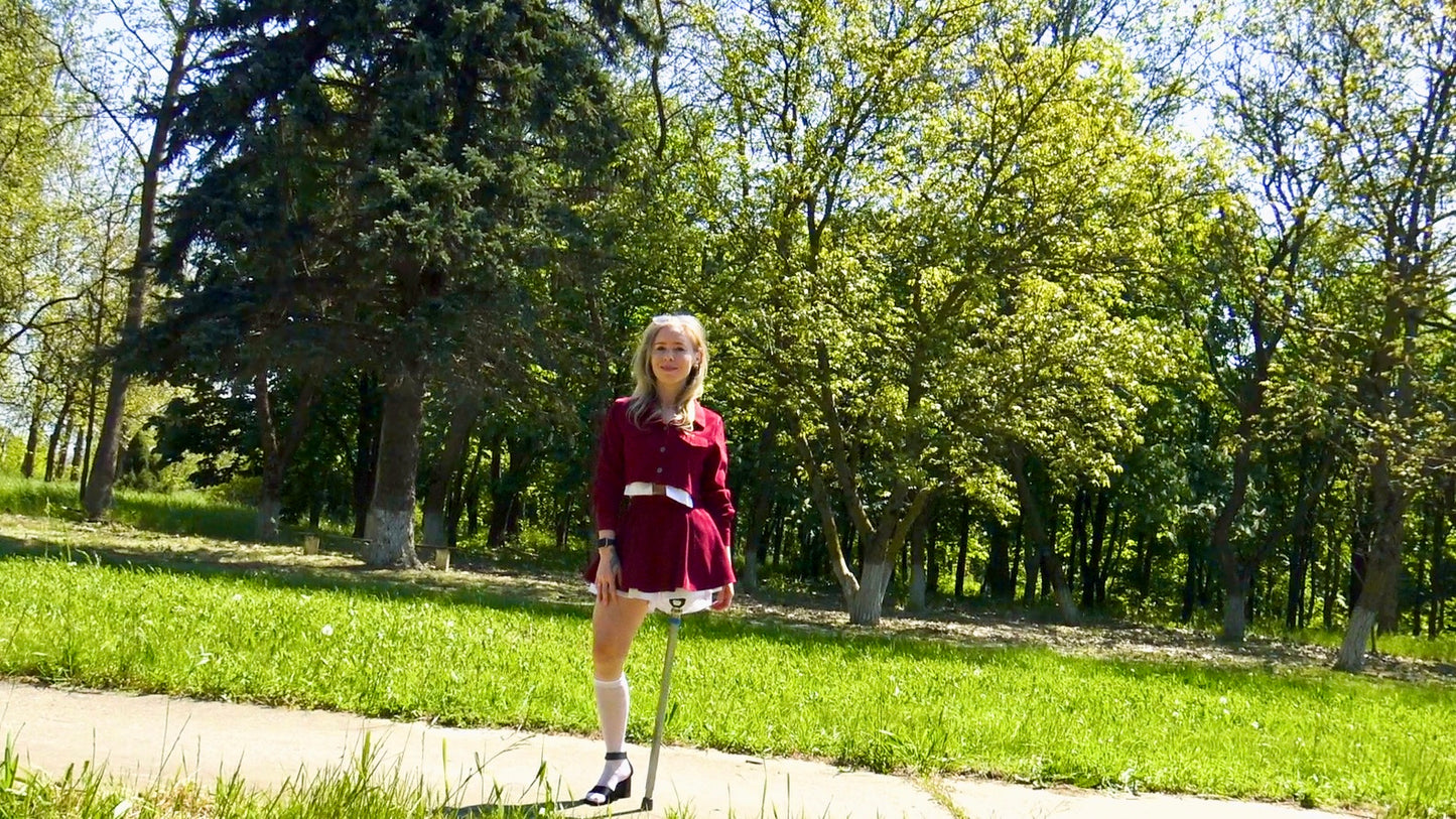 Elena - Pegleg walk
